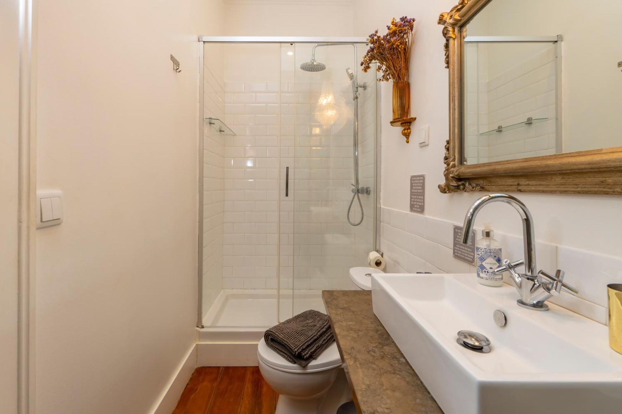 Portuguese Charm In Lisbon Apartment Luaran gambar